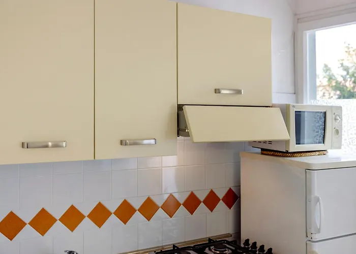 Residenza Stella H 비비오네